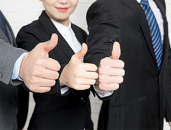 全自動(dòng)生鮮稱重包裝貼標(biāo)機(jī),稱重貼標(biāo)機(jī)廠家報(bào)價(jià)